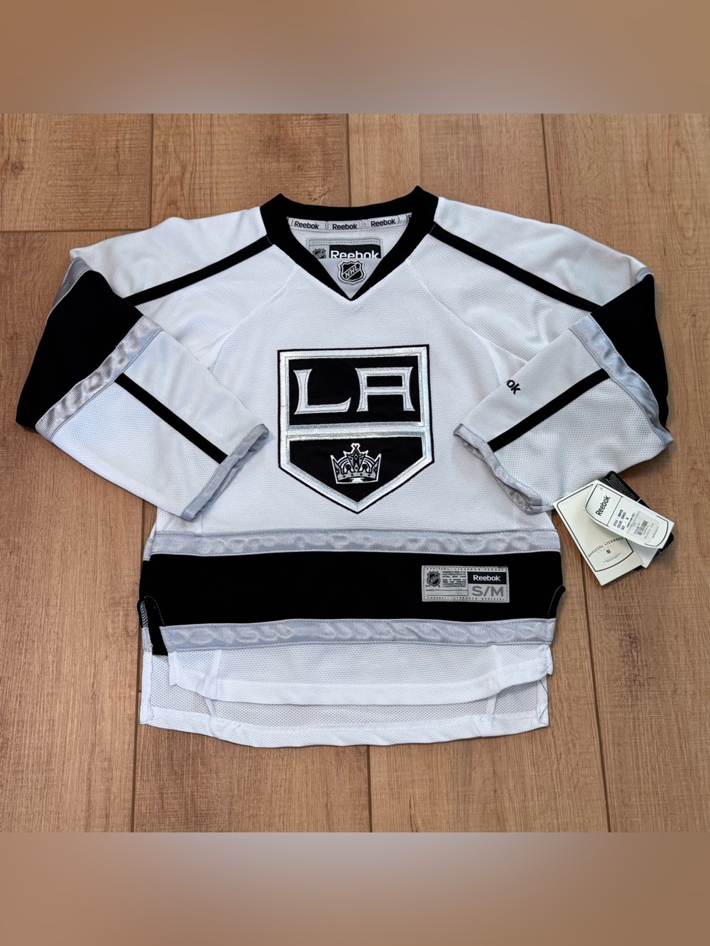 NWT Deadstock Reebok LA Kings NHL Hockey Jersey Youth S/M 2012-13